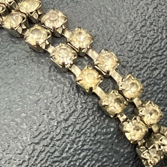 Vintage Rhinestone Diamond Bracelet 7 In Silver Double Row Snap Bling Glam Retro - Picture 4 of 9